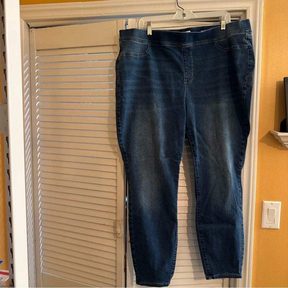 Wonderly Dark Blue Ankle Jeans